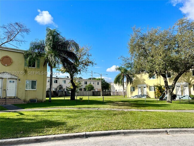 Building Photo - 444 NW 84th Terrace