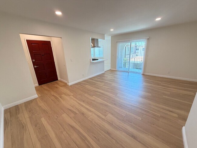 Building Photo - Completely Remodeled, Spacious 2 Bedroom Apartment For Rent w/ Parking!