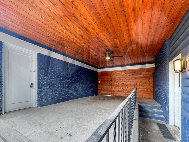 Building Photo - 1624 S Grand Blvd