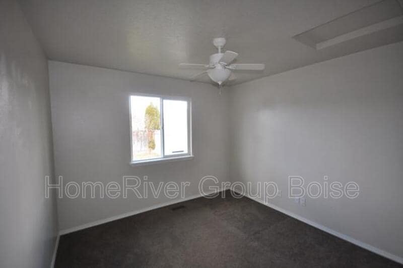 Building Photo - 7668 W Middle Fork St