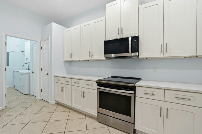 Building Photo - 7820 Clemson St