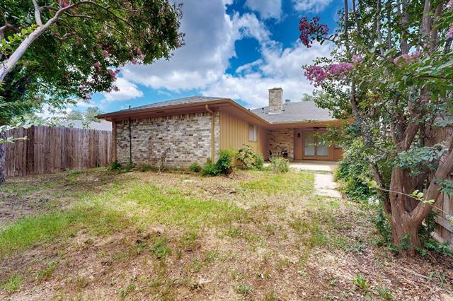 Building Photo - 2407 Meadow Creek Dr