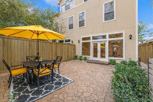 Building Photo - 5422 Gibson St