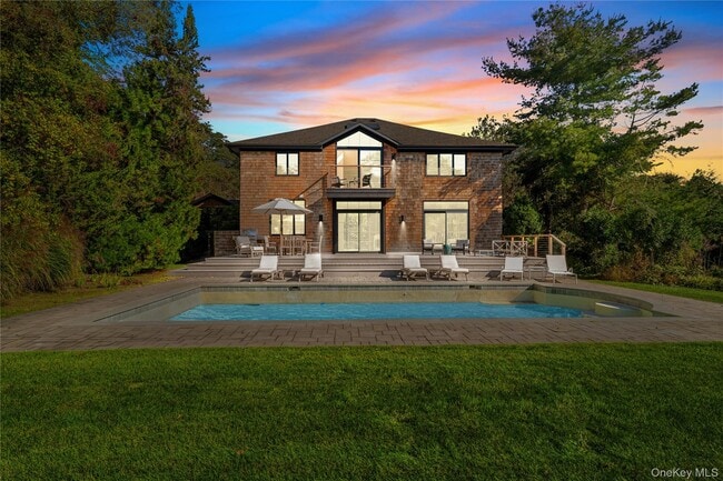 Building Photo - 15 Atterbury Rd