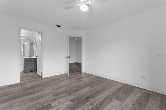 Building Photo - 7618 Pissarro Dr