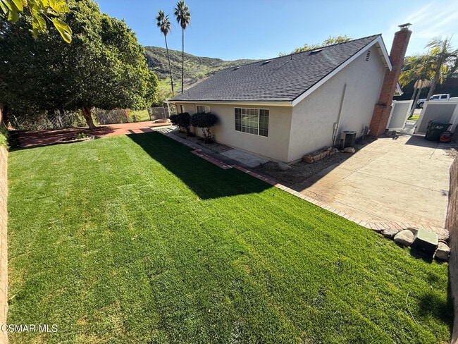 Building Photo - 1191 Calle Contento