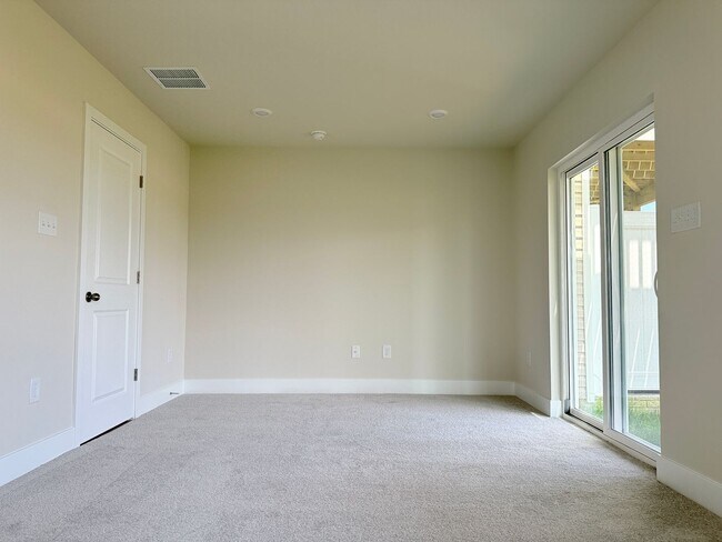 Building Photo - 29894 Bankert Dr