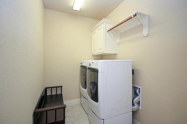 Building Photo - 27827 Ramble Rock Ct