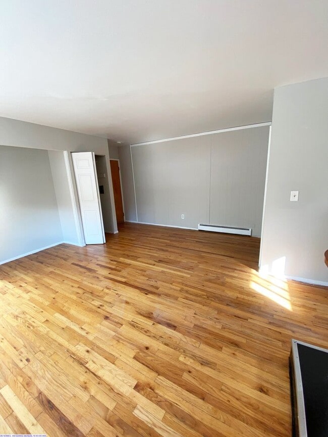 Building Photo - 507 Lowell Ave