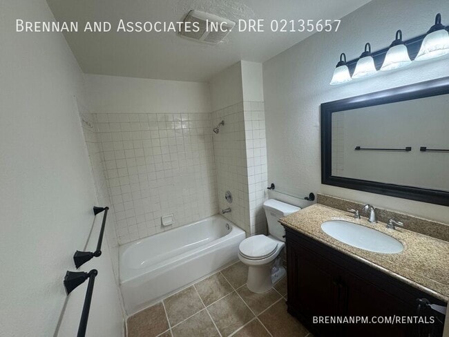 Building Photo - 7962 Mission Center Ct