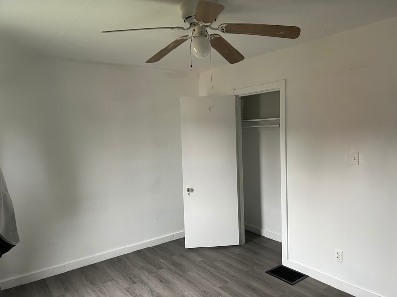 Building Photo - 1300 Stewart St