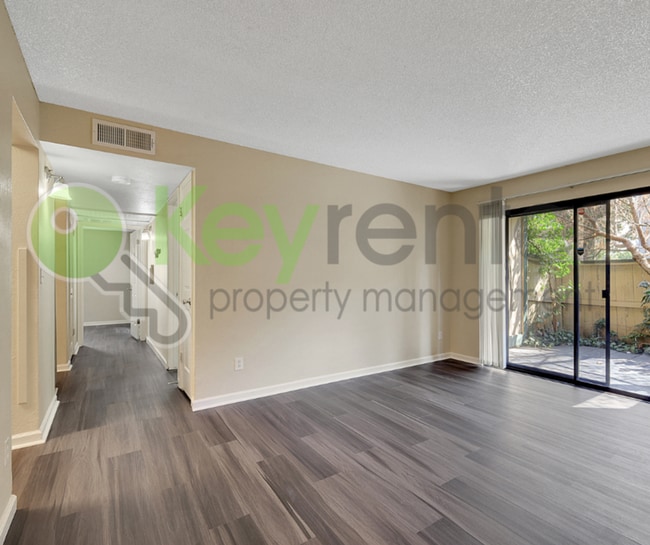 Building Photo - 600 Del Verde Cir
