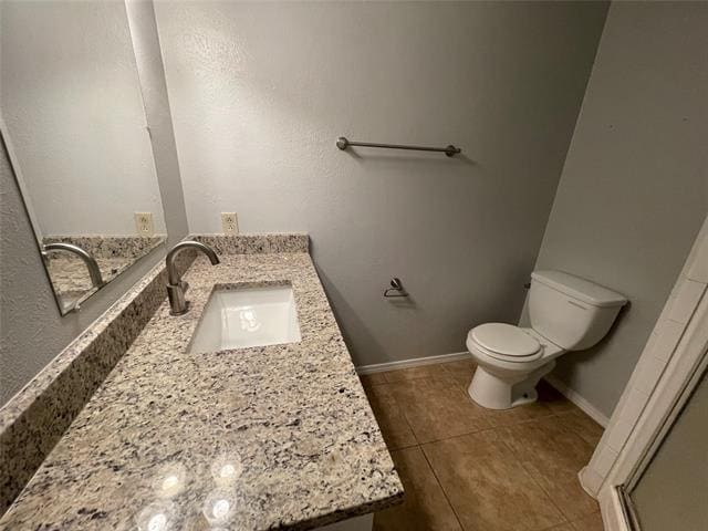 Building Photo - 2416 Lakeview Cir