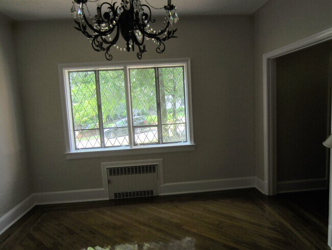 Building Photo - 110 Morningside Rd