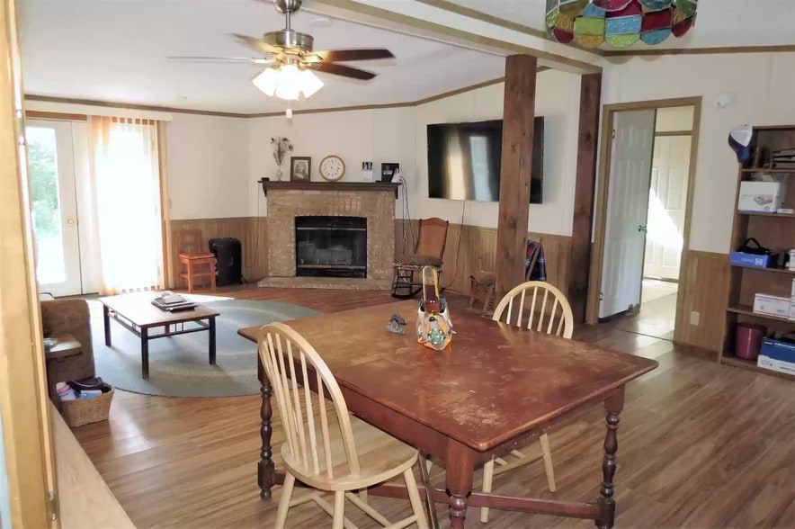 Building Photo - 20 Northfield Dr