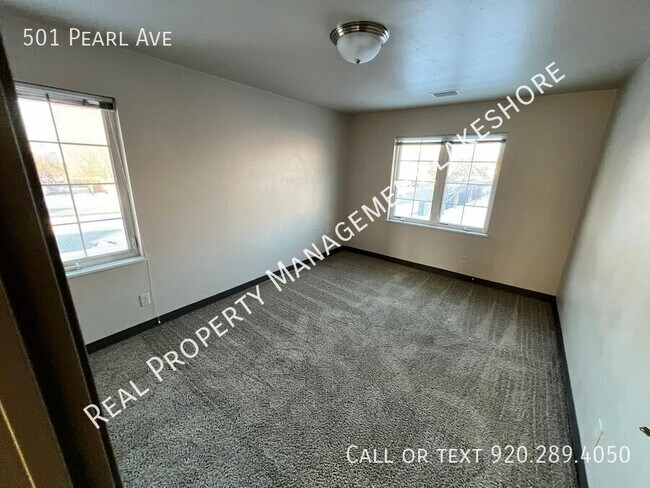 Building Photo - 501 Pearl Ave