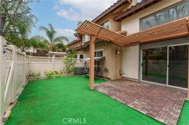 Building Photo - 12948 Ave Empresa
