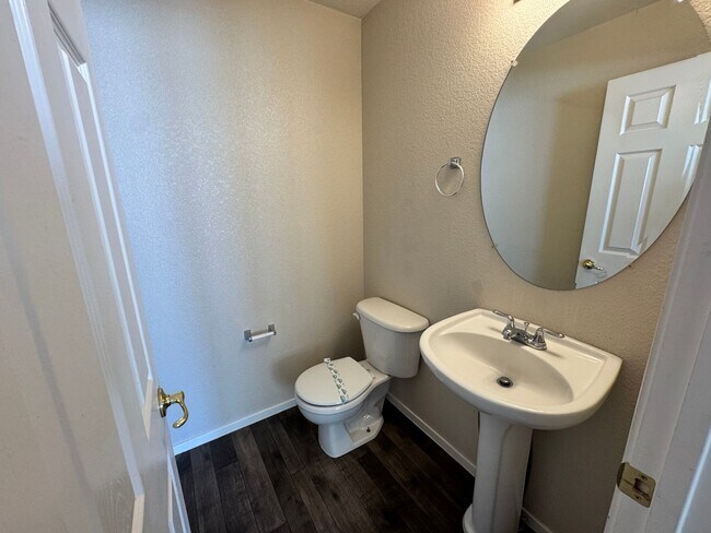 Building Photo - 7744 Tulear St