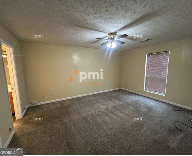 Building Photo - 2720 Sapphire St