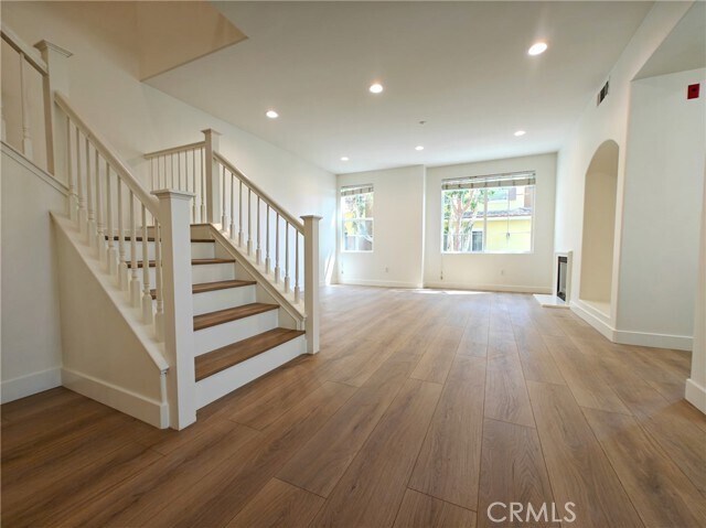 Building Photo - 614 Timberwood