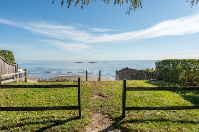 Building Photo - 14 Neptune Ave