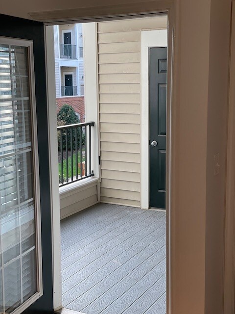 Balcony off LR - 4860 Eisenhower Ave