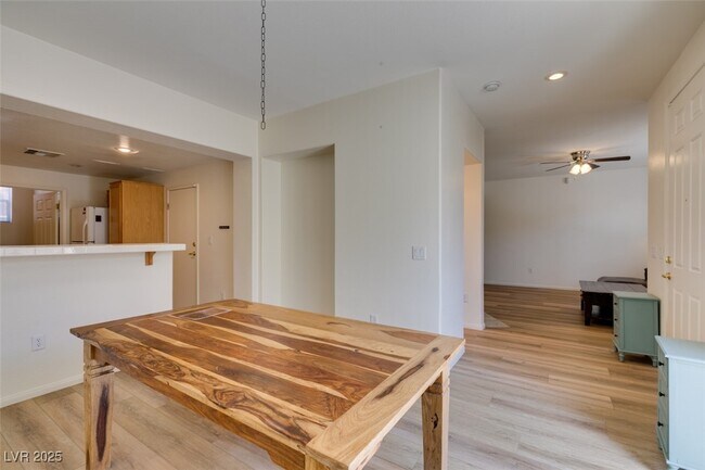 Building Photo - 10220 Delray Beach Ave
