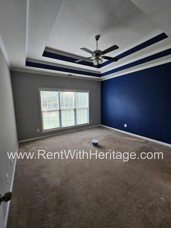 Building Photo - Gorgeous 4bd/ 2.5 Bath / Attention to Detail / Popular Menlow Station / Swim/ Tennis/ Direct Acce...