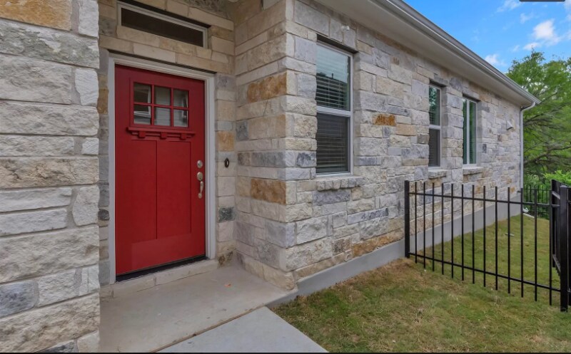 Building Photo - 2800 Joe Dimaggio Blvd