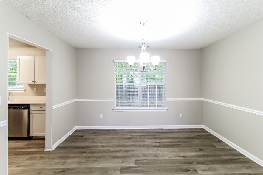 Building Photo - 6261 Remington Park