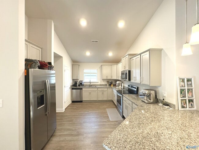Building Photo - 14228 Wildflower Dr