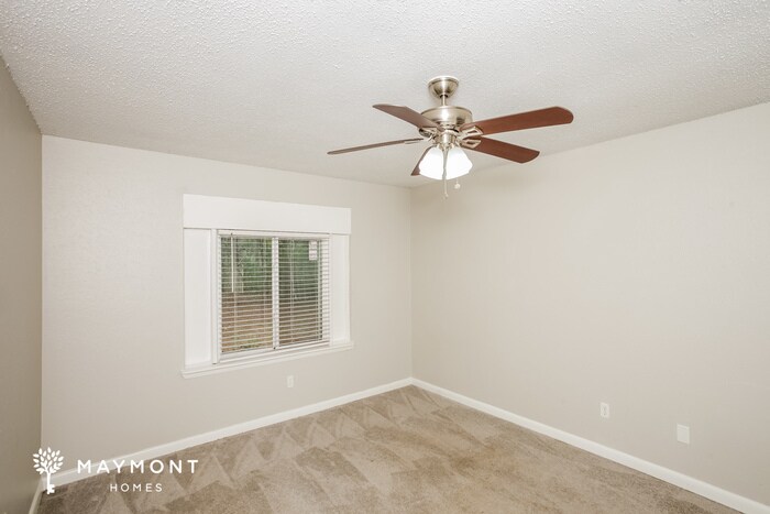 Building Photo - 228 Jadetree Dr