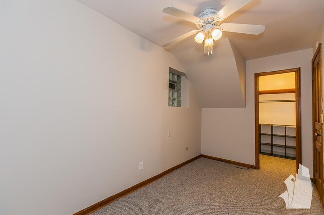 Building Photo - 1 bedroom in Chicago IL 60622