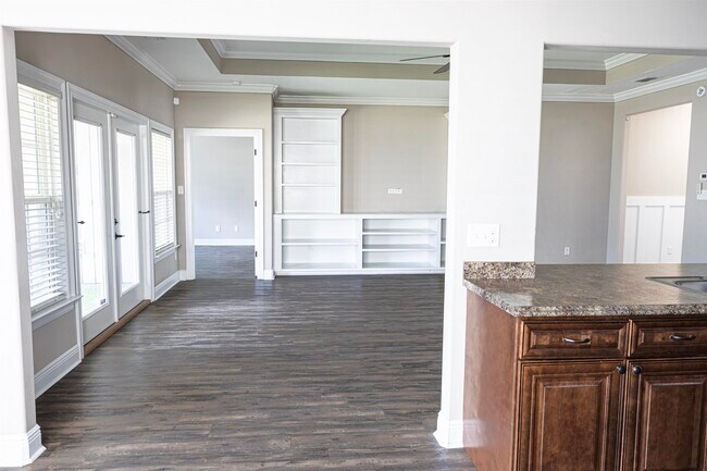 Building Photo - 2475 Tippecanoe Ridge