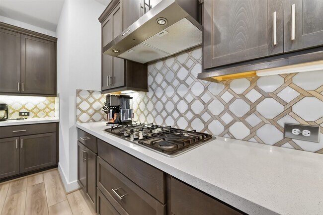 Building Photo - 21642 Laggan Clf Ln