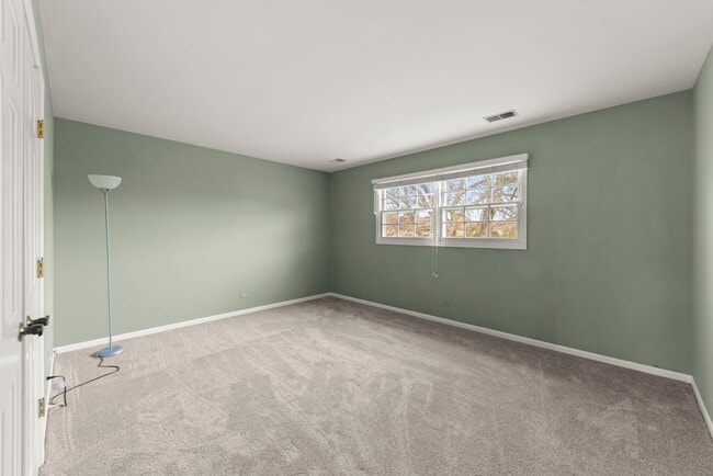 Building Photo - 1315 Jane Ave