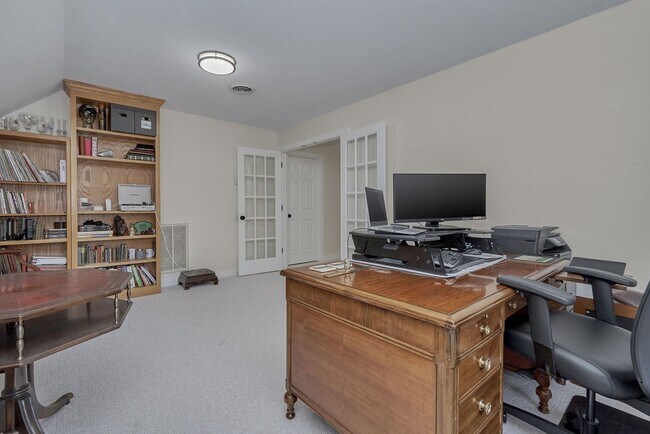 Building Photo - 12513 Inverness Dr
