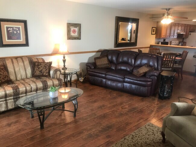 Building Photo - 101 S Rock Rd