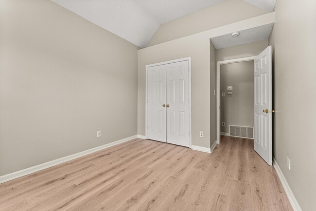 Building Photo - 7016 S Estacada Way