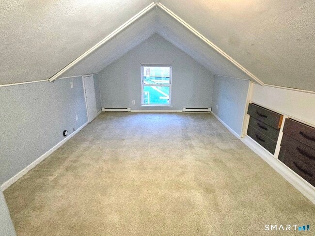 Building Photo - 46 Mountain St