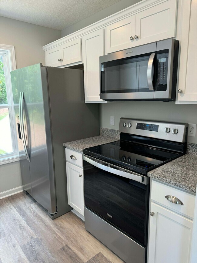 Building Photo - 237 Crown Cir