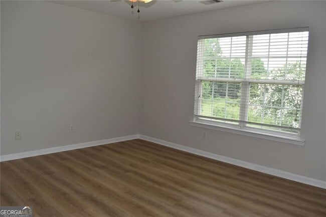 Building Photo - 556 Windstone Trail