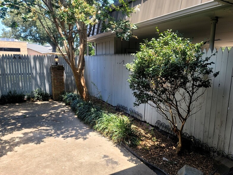 Building Photo - 2820 N Fourth St