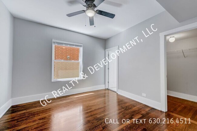 Building Photo - 4329 N Ashland Ave
