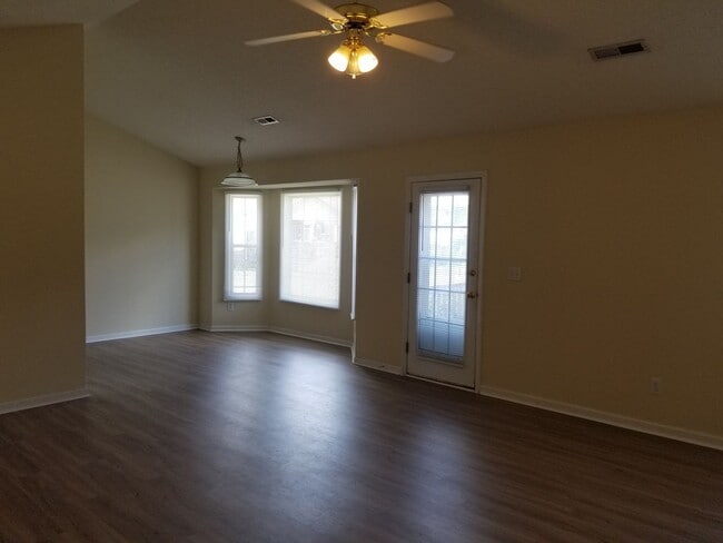 Building Photo - 3 BR/2BA | Newly Renovated Single Family Home | Large yard | In Benson NC !