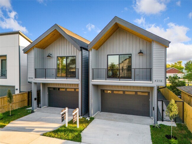 Building Photo - 4218 Nichols St