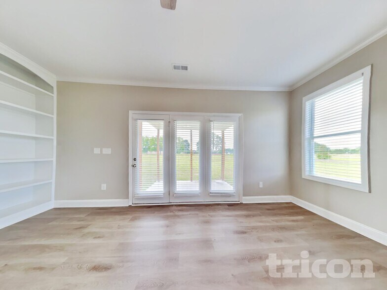 Building Photo - 26 Fish Whistle Ct