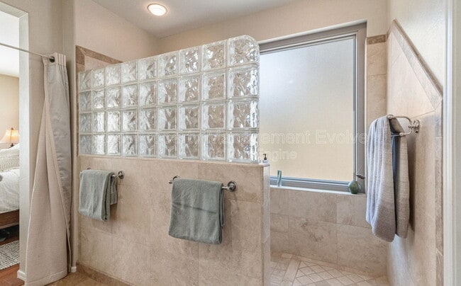 Building Photo - 3331 W Hemingway Ln