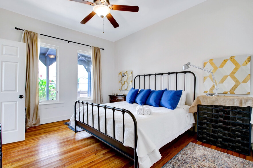 Building Photo - 120 Shadrach St