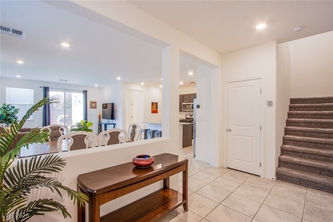 Building Photo - 9858 W Meranto Ave